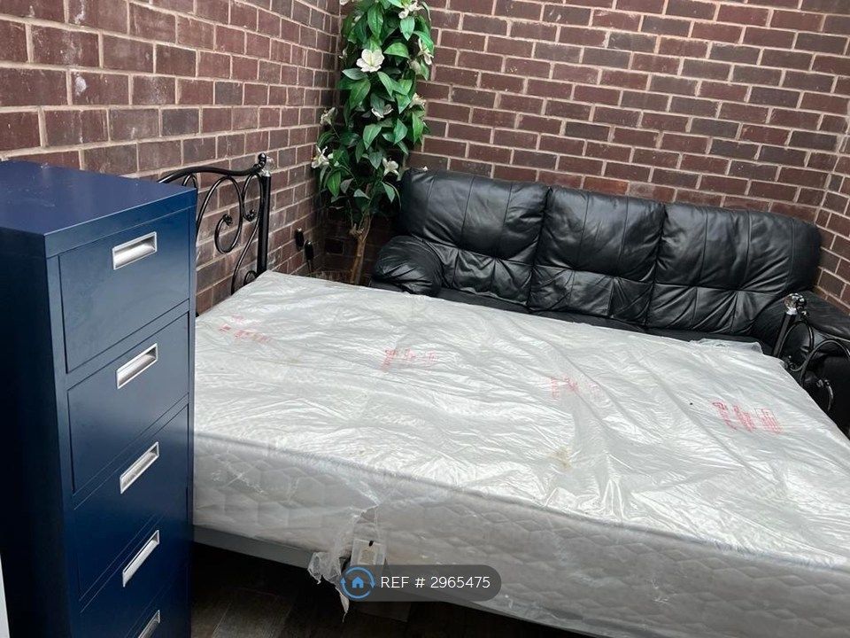 Property photo 1 of 27