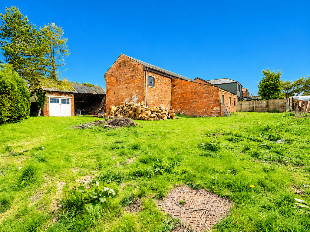 Property photo 1 of 11 Exterior