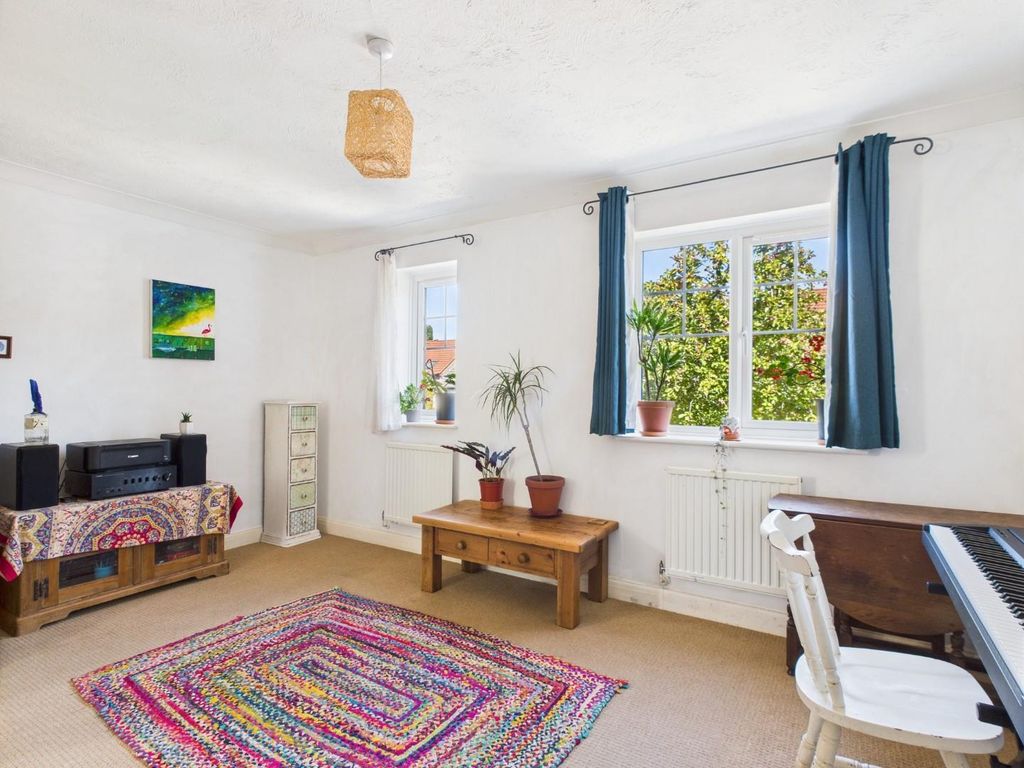 Property photo 2 of 33 Cam01530G0-Pr0296-Still015.Jpg