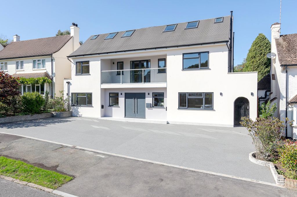 Property photo 1 of 34 Image