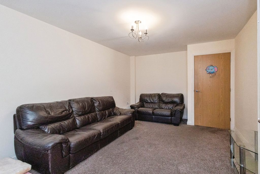 Property photo 2 of 10 Pbox-Img.Jpg