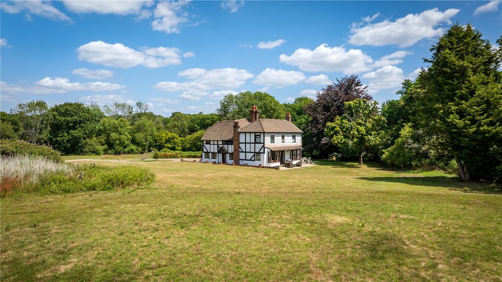 Property photo 1 of 18 Exterior