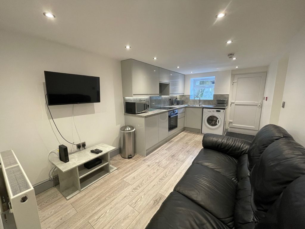 Property photo 1 of 9 Picture No. 01