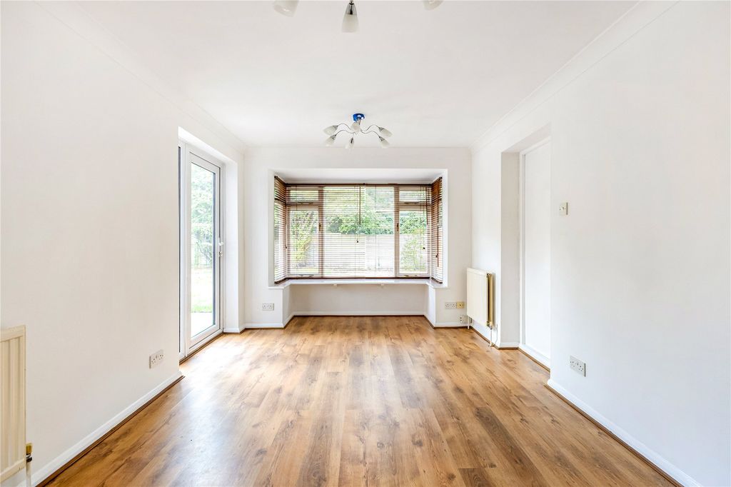 Property photo 2 of 12 Picture No. 07