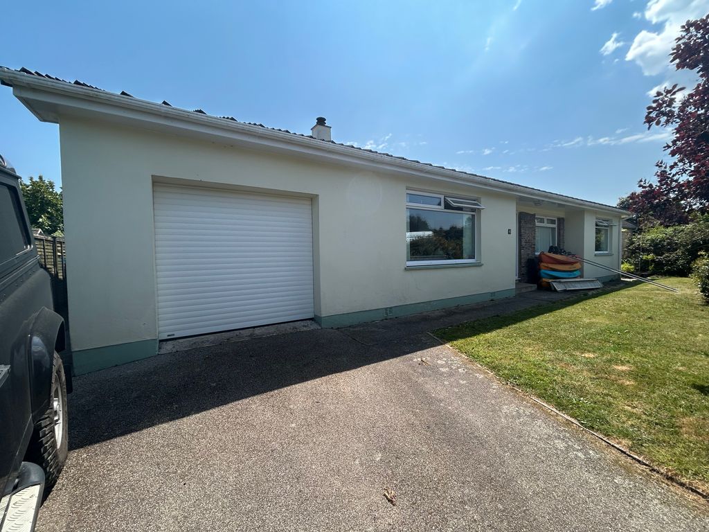 Property photo 1 of 21 Image00003