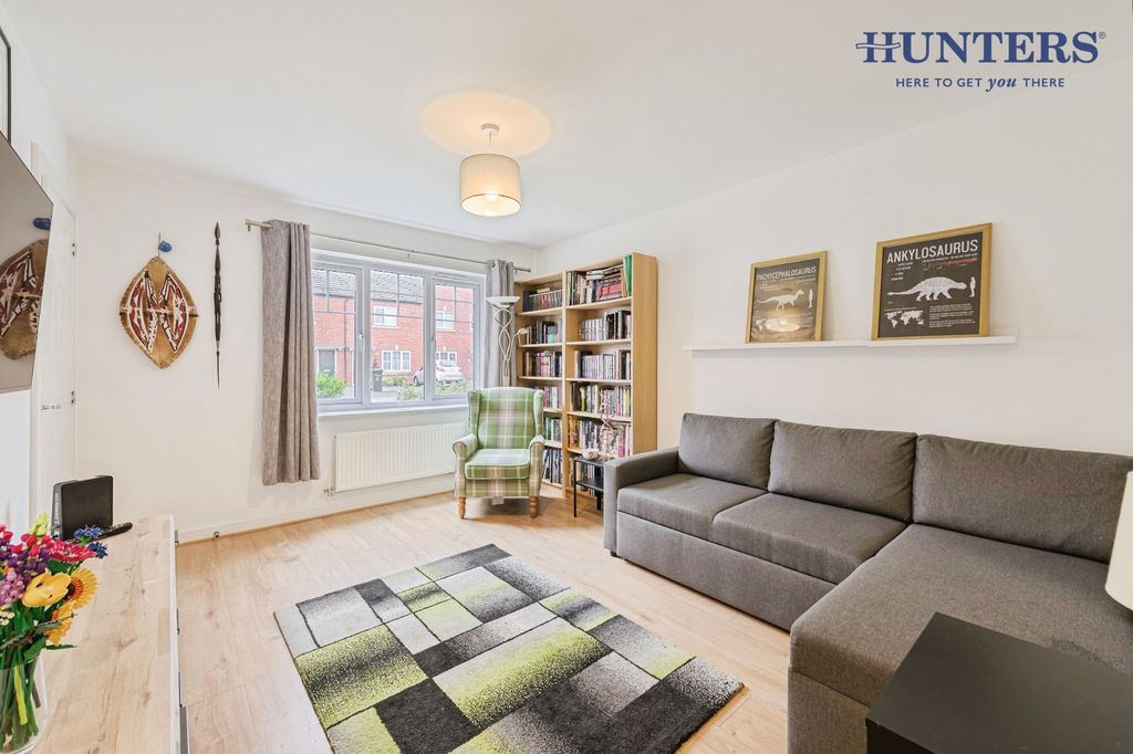 Property photo 2 of 27 Pbox-Img.Jpg