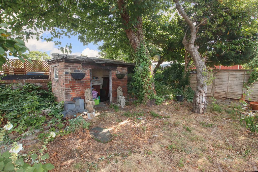Property photo 3 of 11 Photo 3