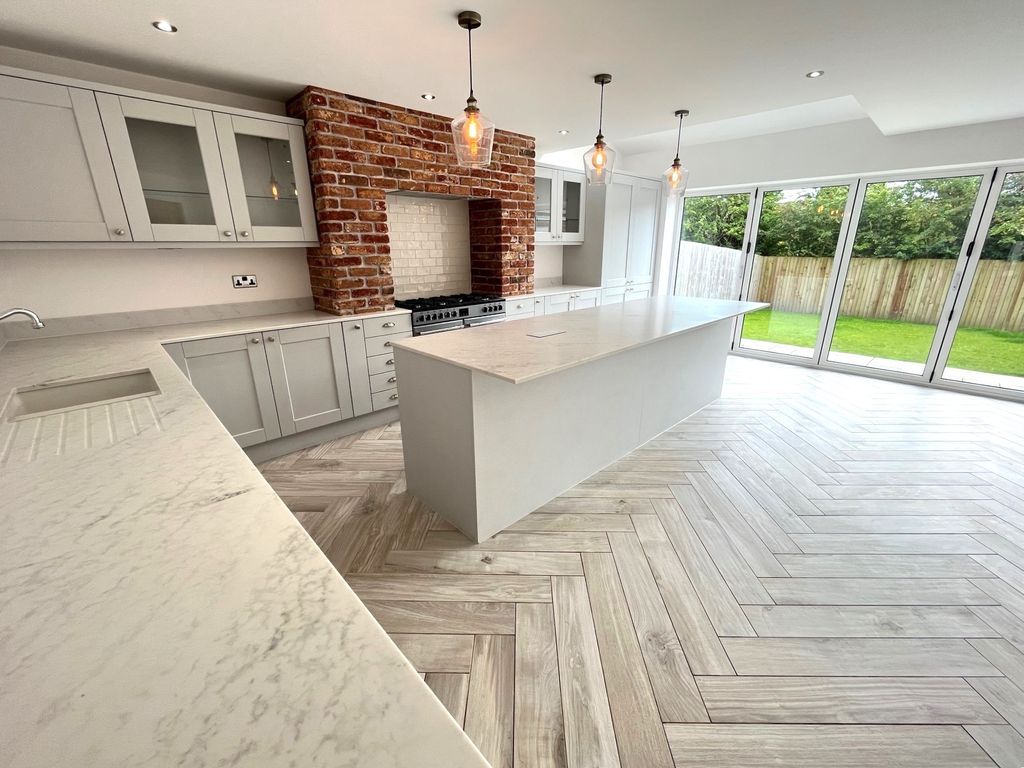 Property photo 1 of 19 S3