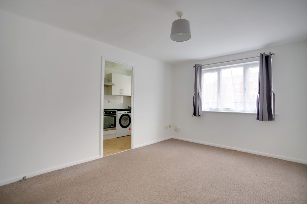 Property photo 2 of 5 Img_9279-Img_9281