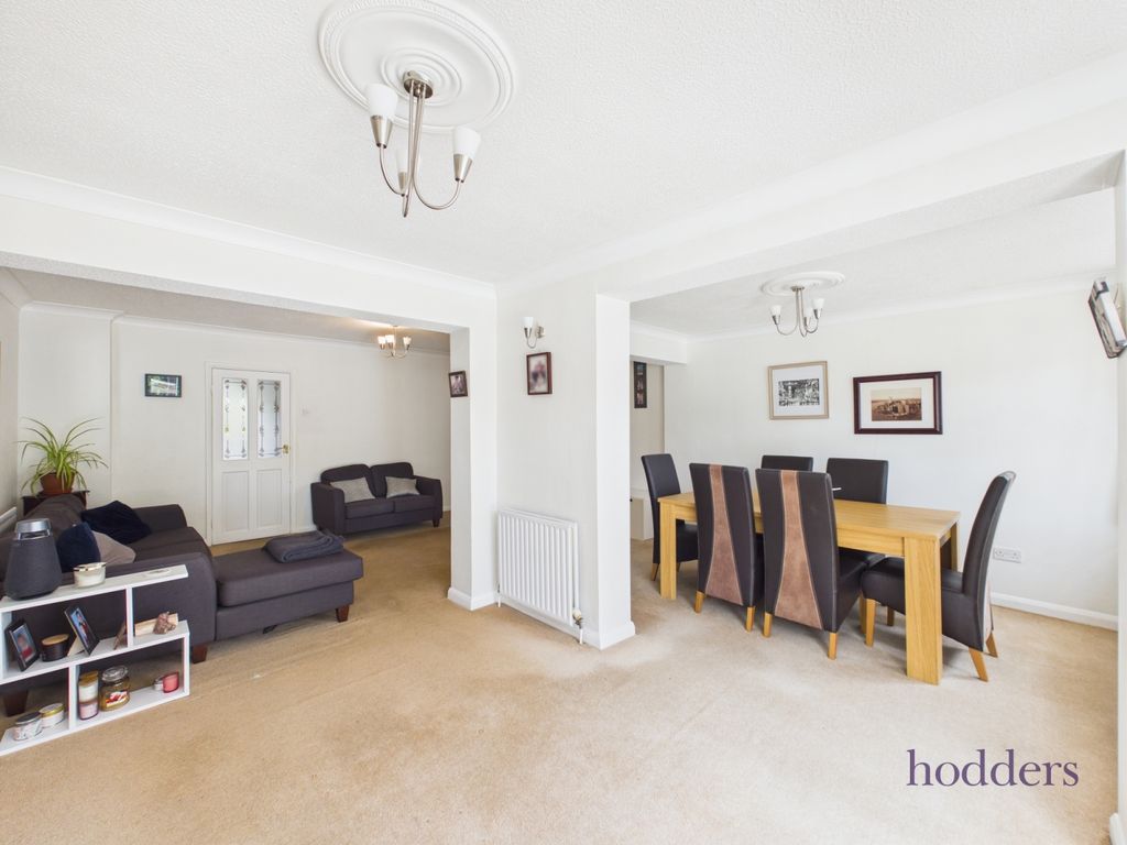 Property photo 3 of 19 Picture No. 14