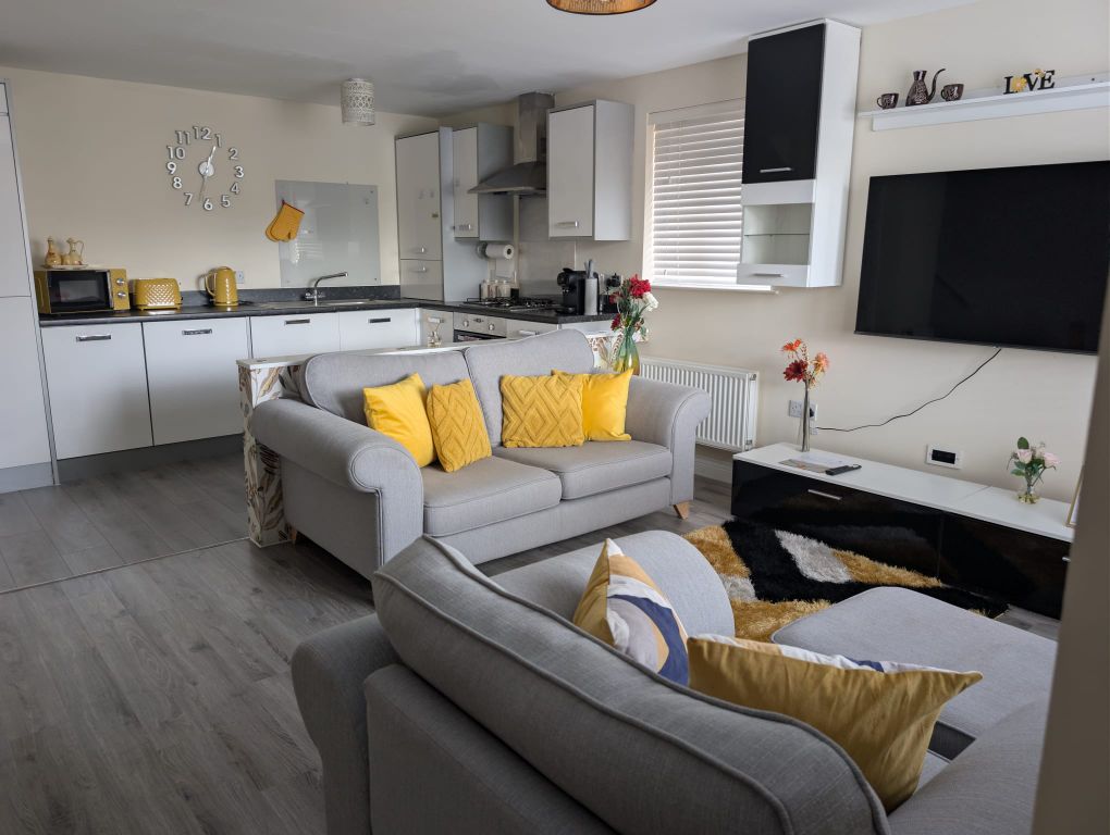 Property photo 1 of 19 Living Roomâ  Bright Open-Plan Lounge With Stylish Dã©Cor (Furnishings Available By Separate Negotiation If Desired).