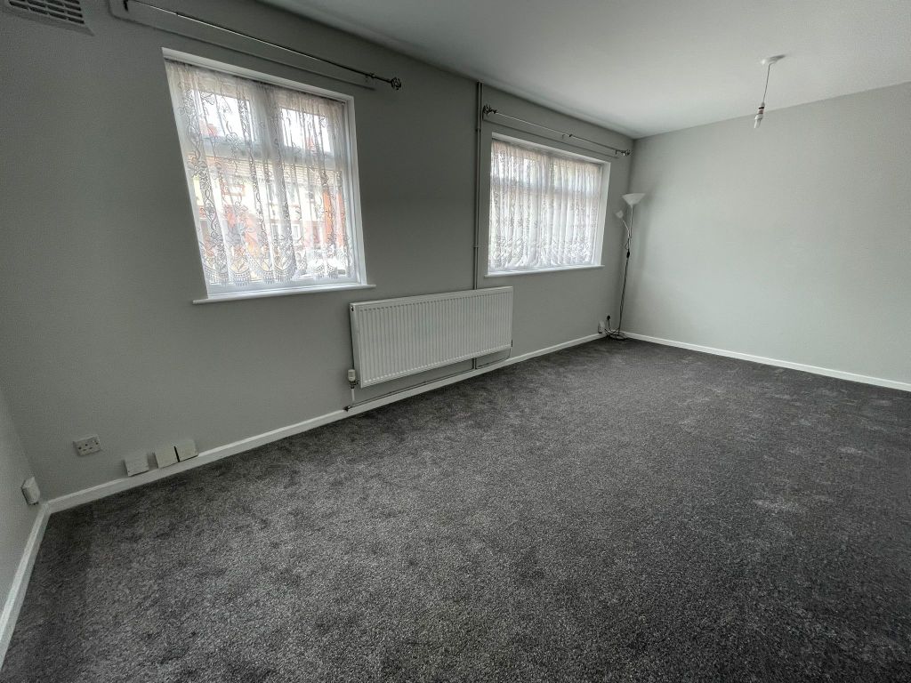 Property photo 2 of 8 Living Room