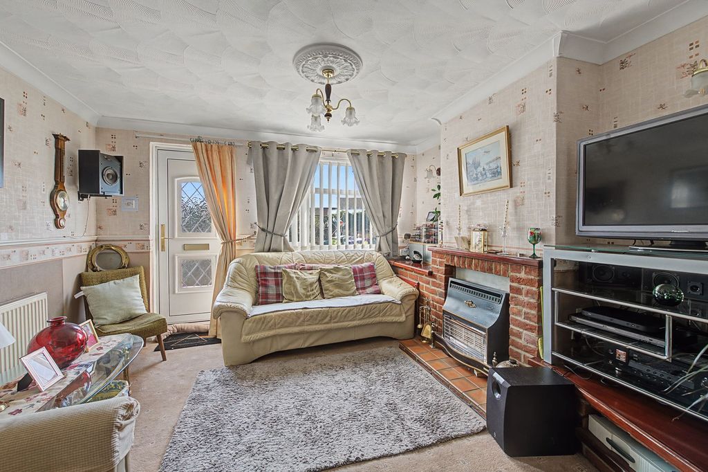 Property photo 3 of 20