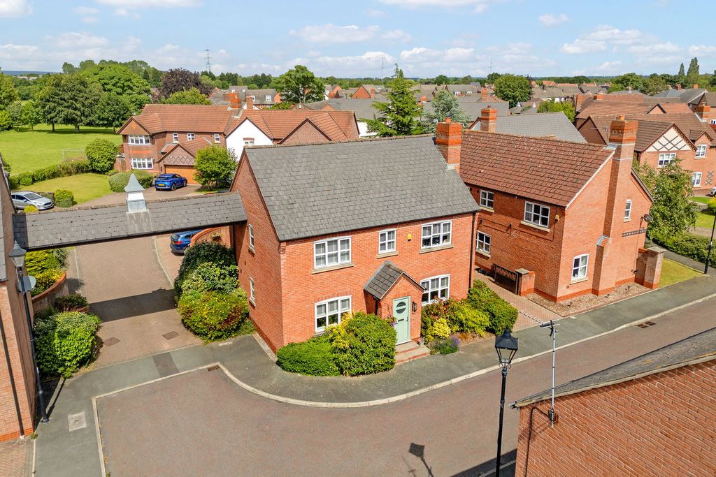 Property photo 1 of 62