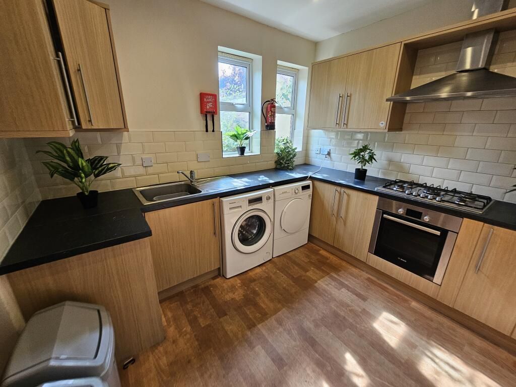 Property photo 2 of 15 Image