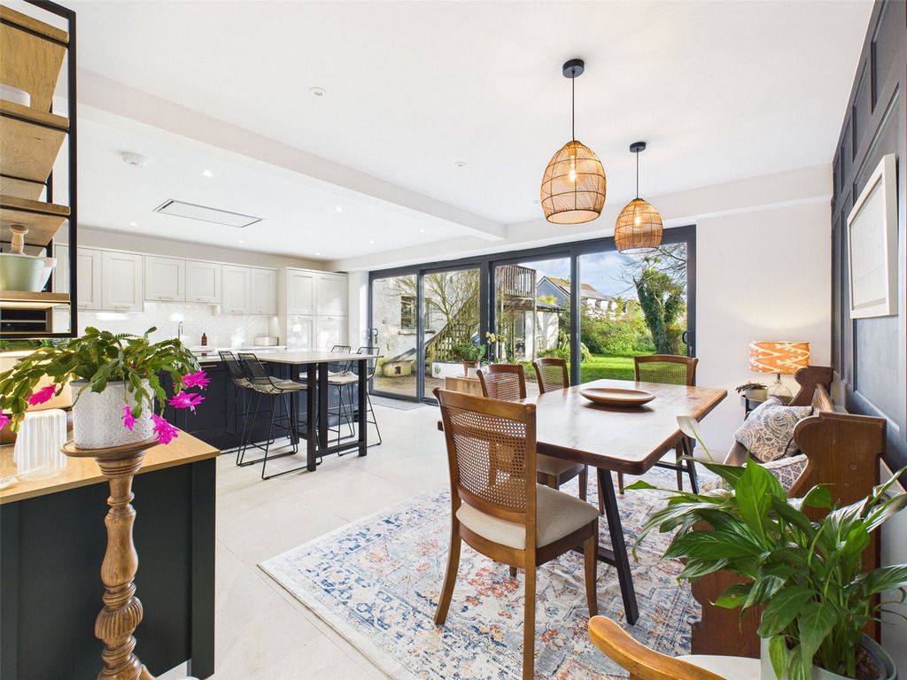 Property photo 3 of 32 Picture No. 25