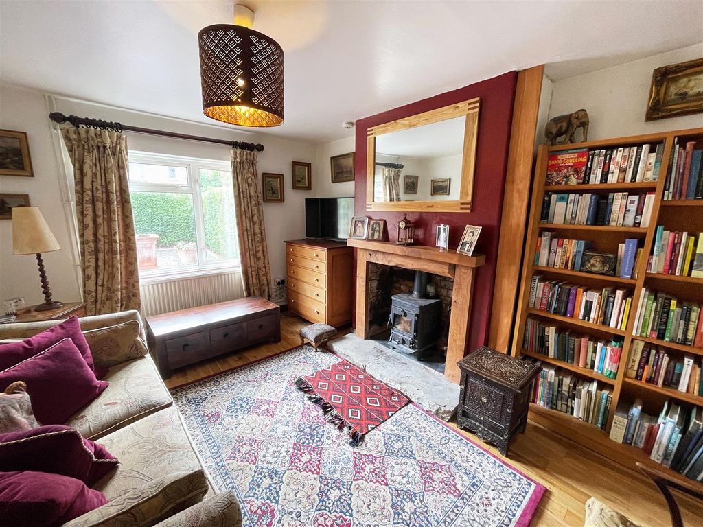 Property photo 2 of 18