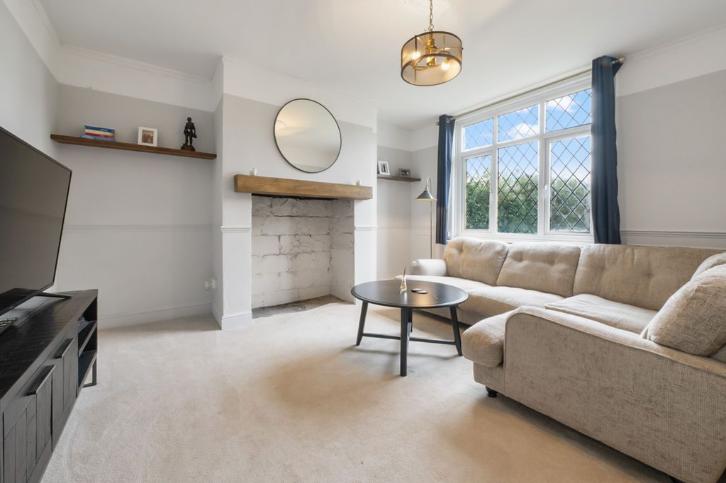 Property photo 3 of 19 Photo 13