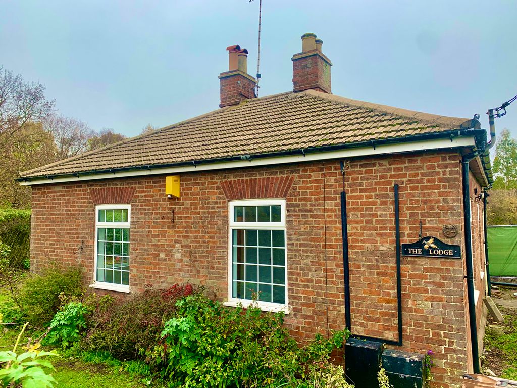 Property photo 3 of 17 Front