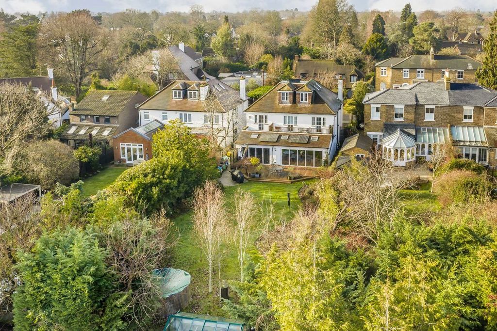 Property photo 2 of 9