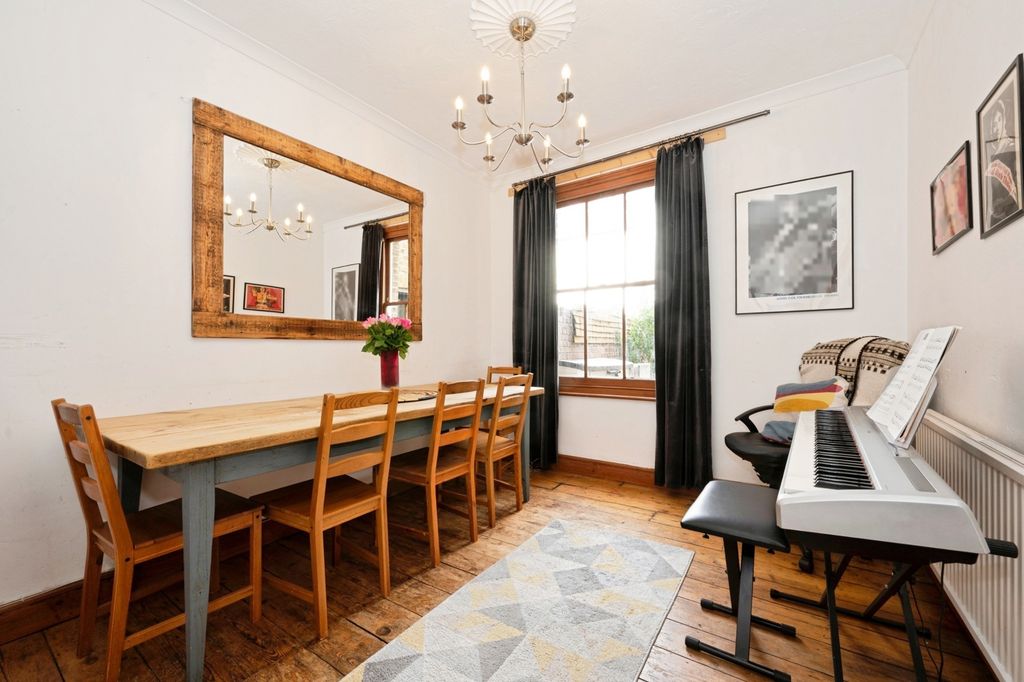 Property photo 3 of 21 Pbox-Img.Jpg