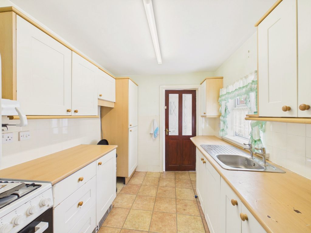 Property photo 2 of 9 4938384