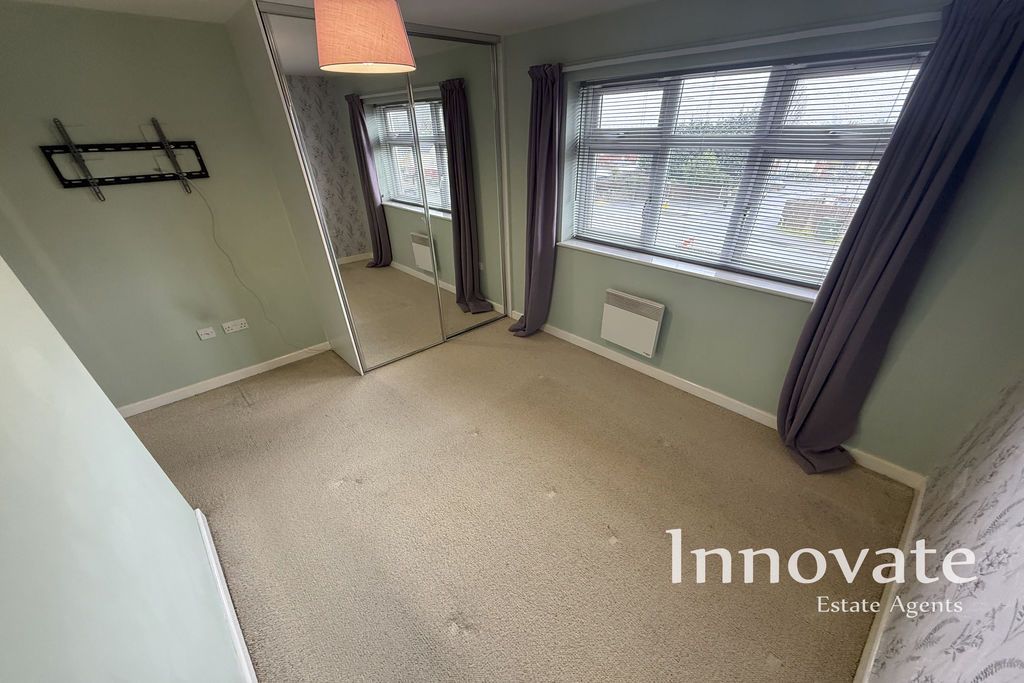 Property photo 3 of 7 Photo 2