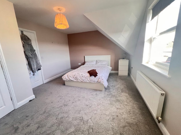 Property photo 3 of 8