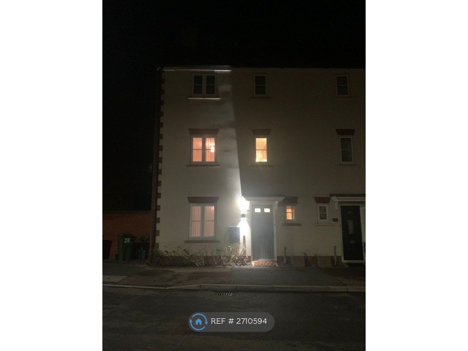 Property photo 2 of 21