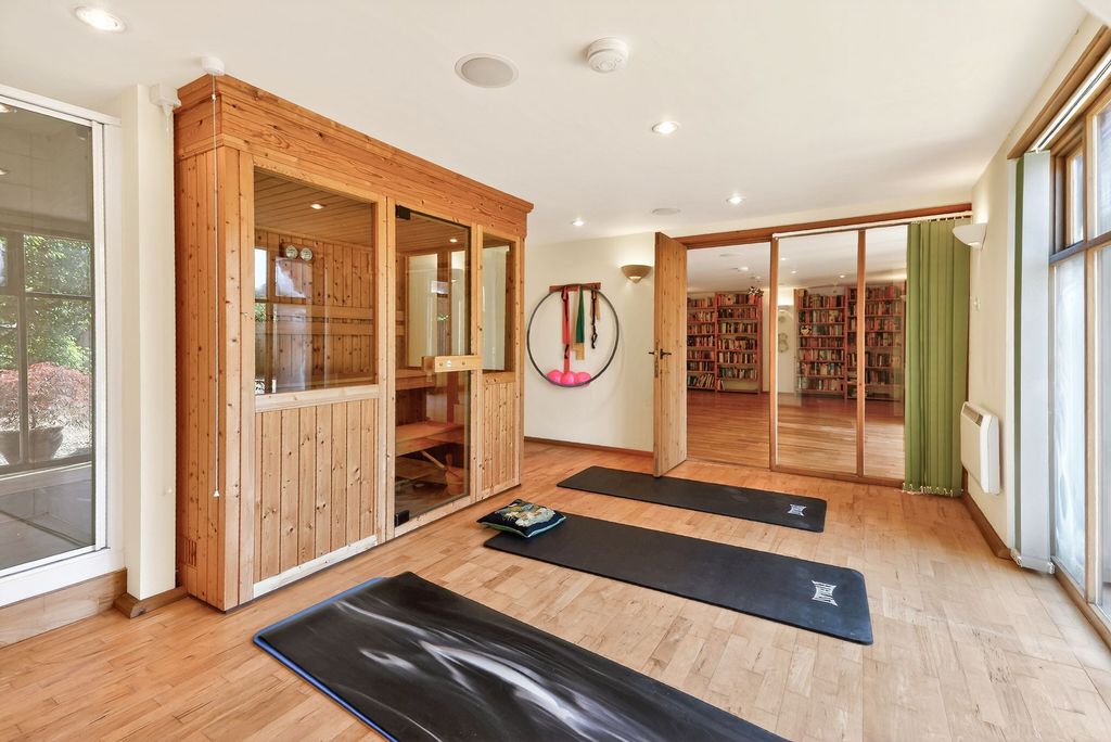 Additional image 28 of 5 bed semi-detached house for saleEarning Street, Godmanchester PE29