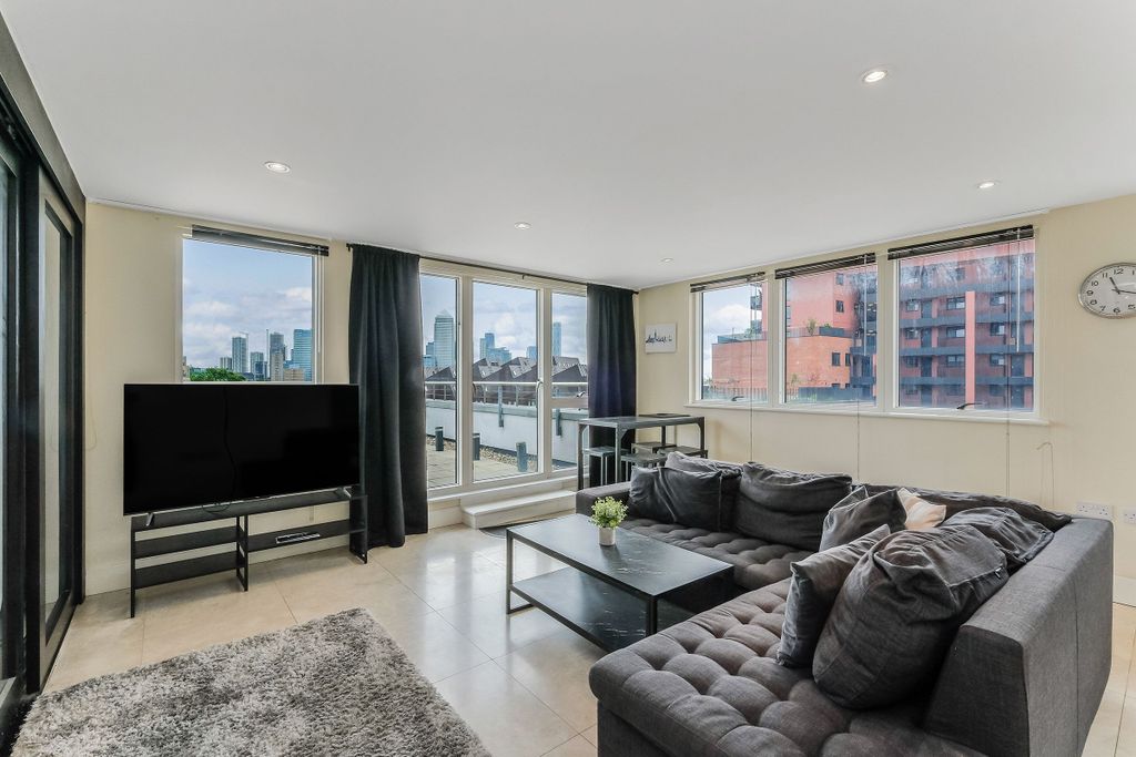 Property photo 1 of 19