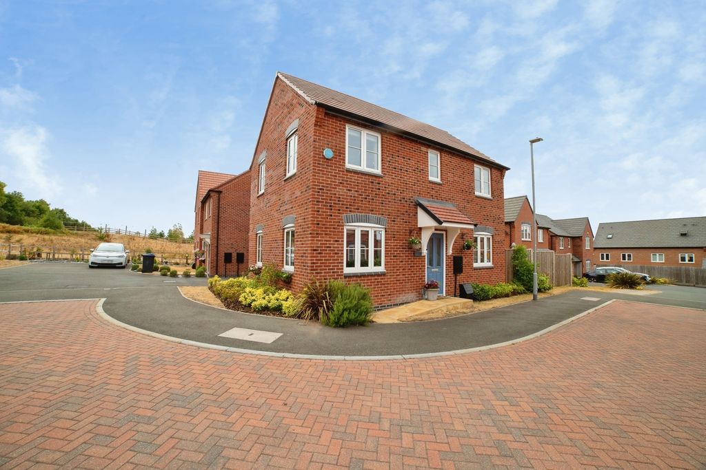 Property photo 1 of 19 Pbox-Img.Jpg