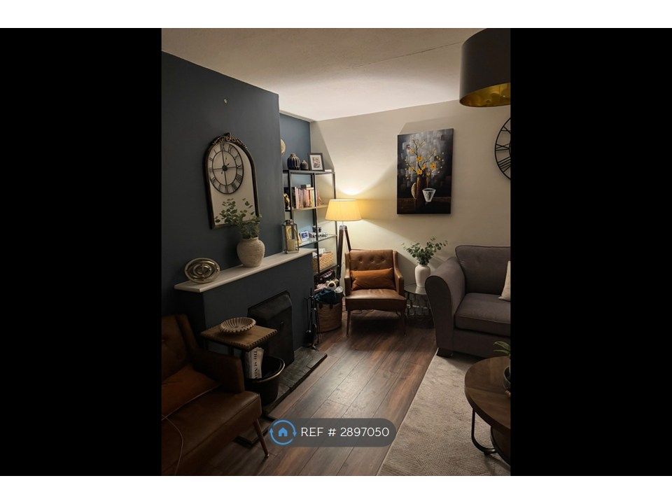 Property photo 1 of 3