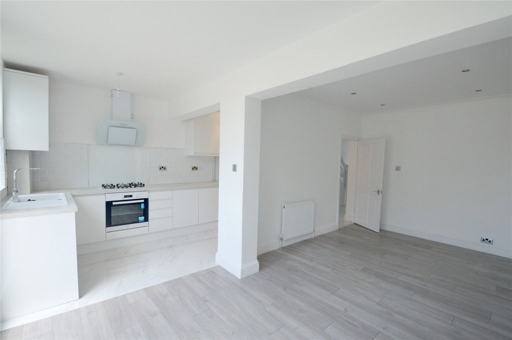 Property photo 1 of 13 Picture No. 05