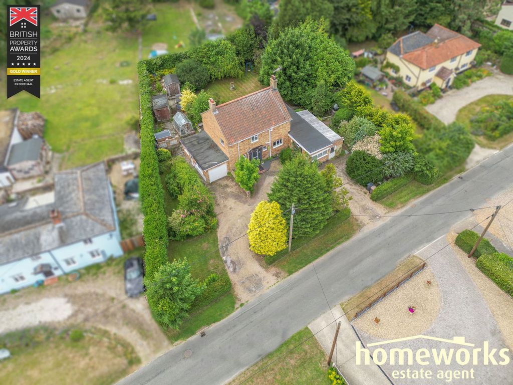 Property photo 2 of 19