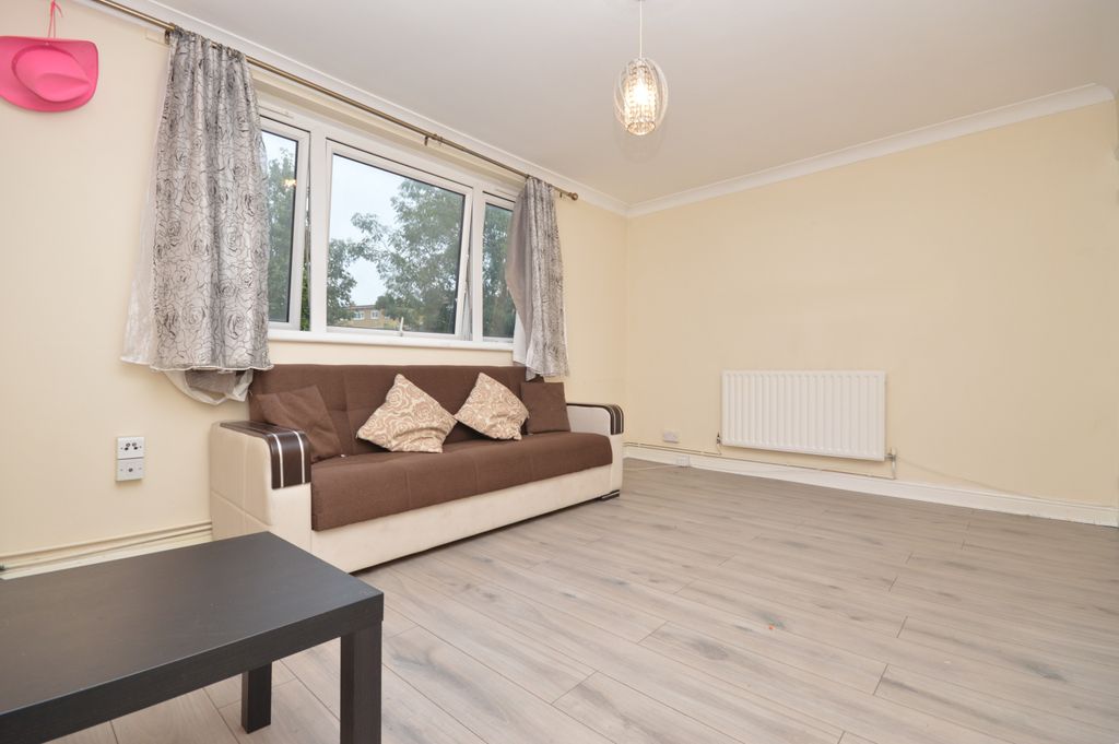 Property photo 2 of 11 Dsc 0547