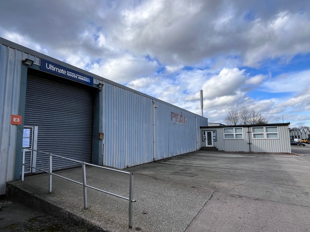 Property photo 2 of 9