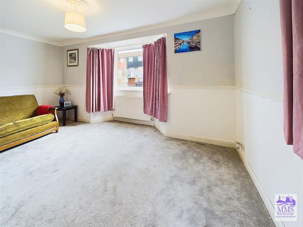 Property photo 3 of 17 Cam02633G0-Pr0243-Still001.Jpg