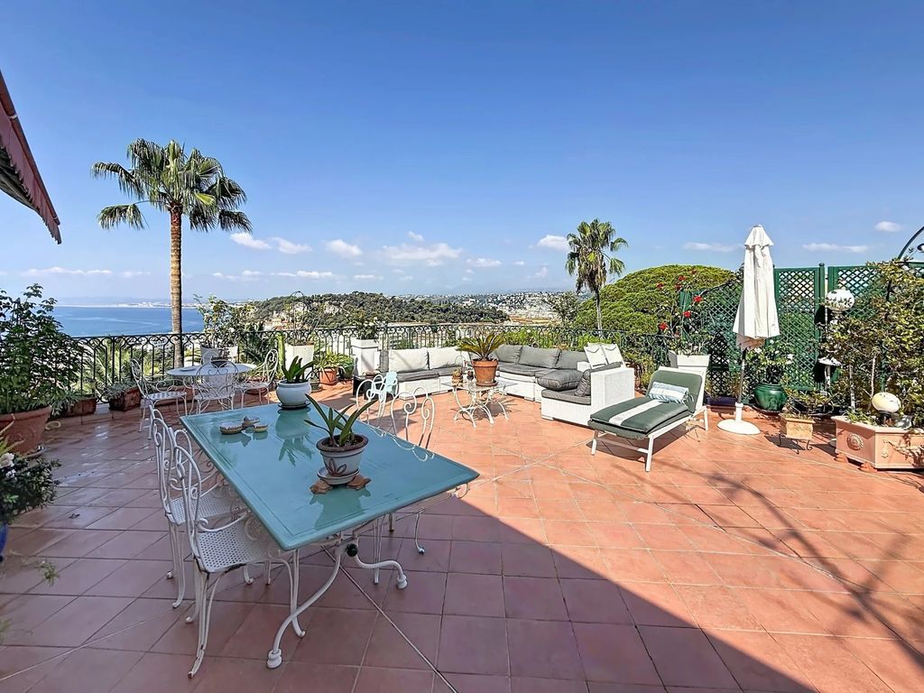 Property photo 1 of 21 Mont Boron – Penthouse – 3-Bedroom – 130 m² – Panoramic Sea View – Parking – Cellar – A Rare Find