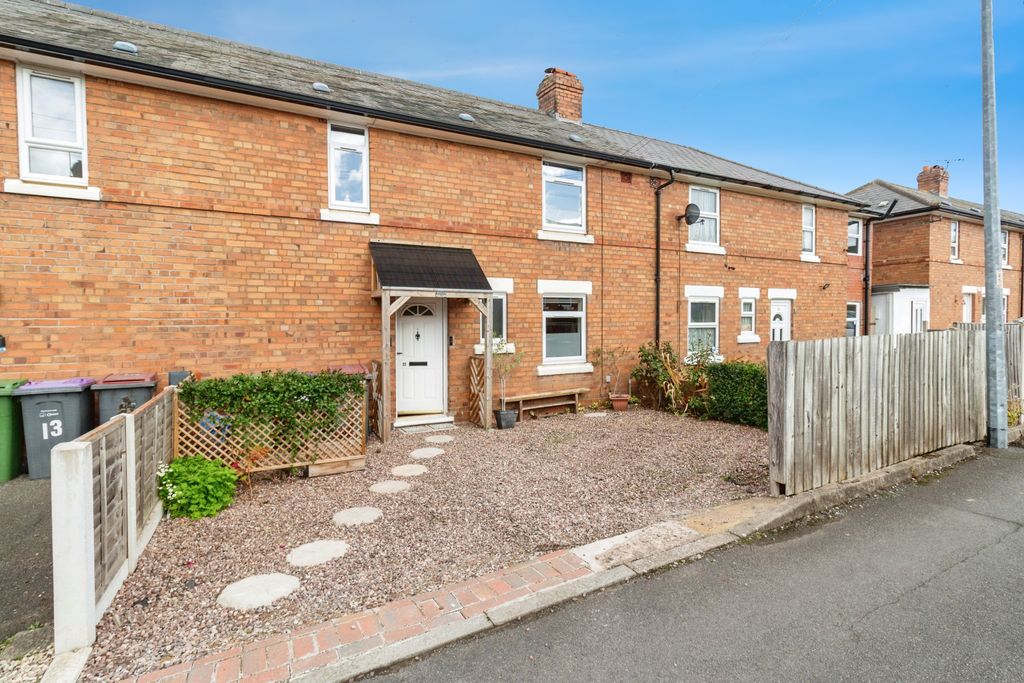 Property photo 2 of 24