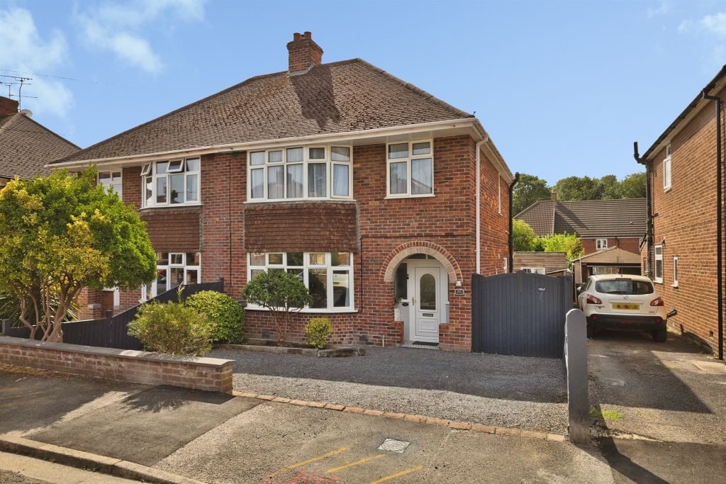 Property photo 1 of 17