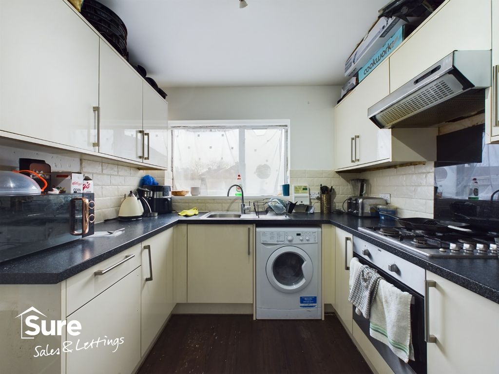 Property photo 2 of 6 3099001