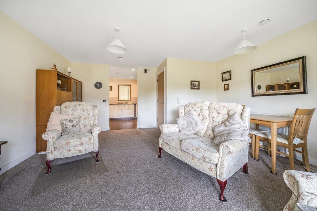 Property photo 3 of 14