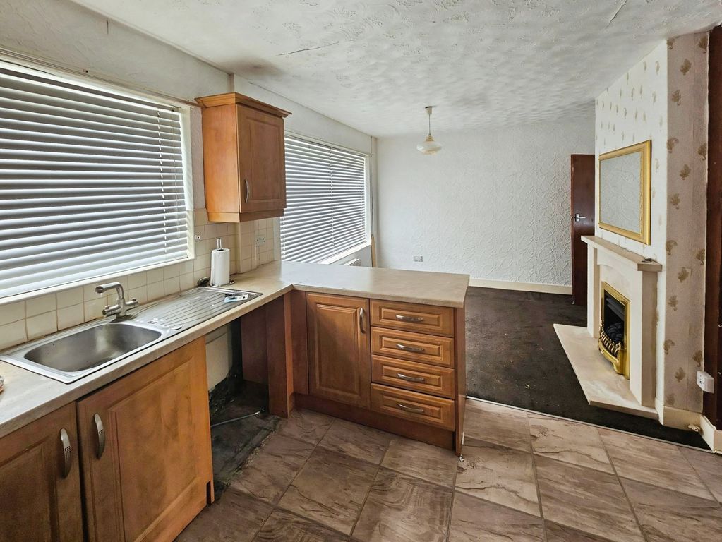 Property photo 2 of 11 Photo 8