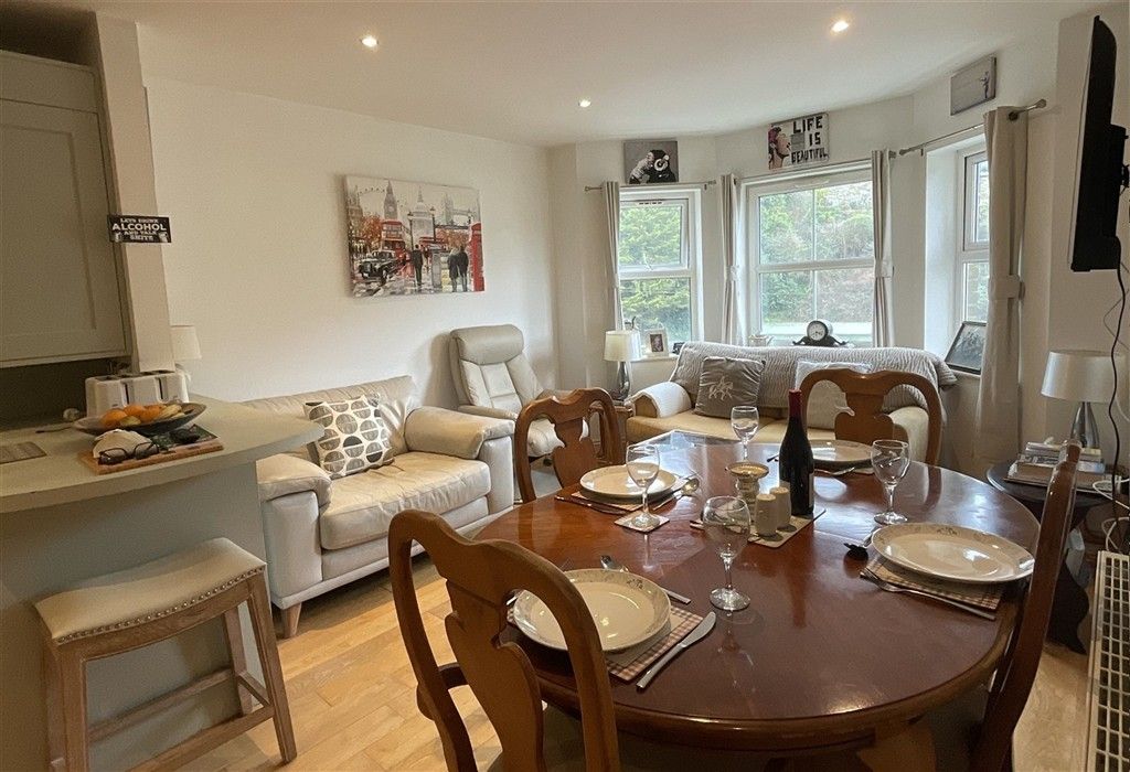 Property photo 3 of 13 Internal Lifestyle
