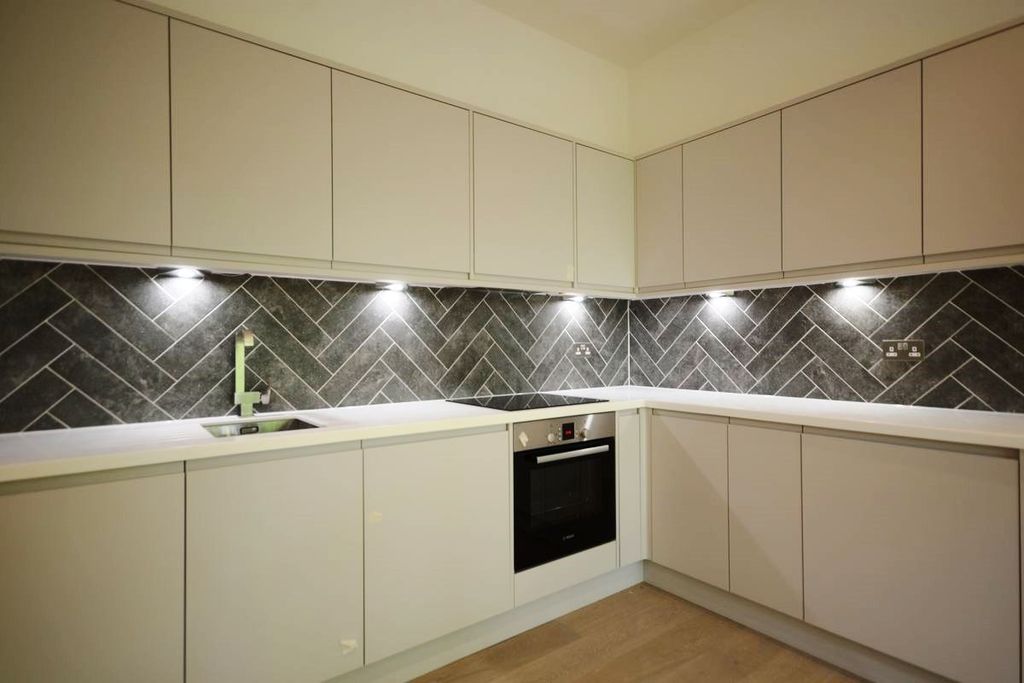 Property photo 3 of 6 Dsc_4378_Result.Jpg