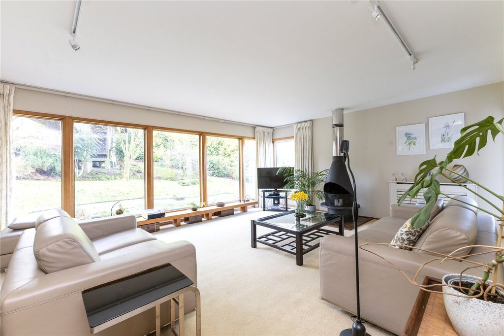 Property photo 2 of 24 Picture No. 66