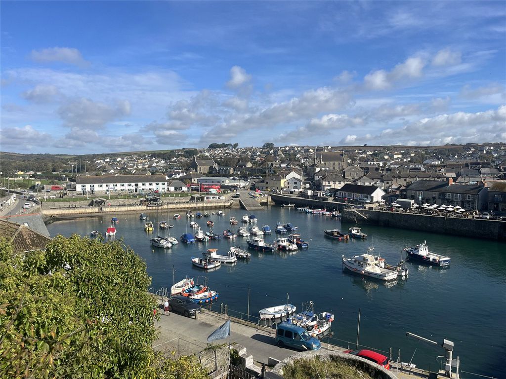 Property photo 2 of 16 Picture No. 22