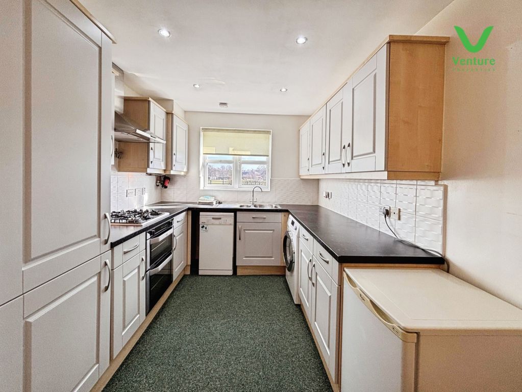 Property photo 2 of 19 Pbox-Img.Jpeg