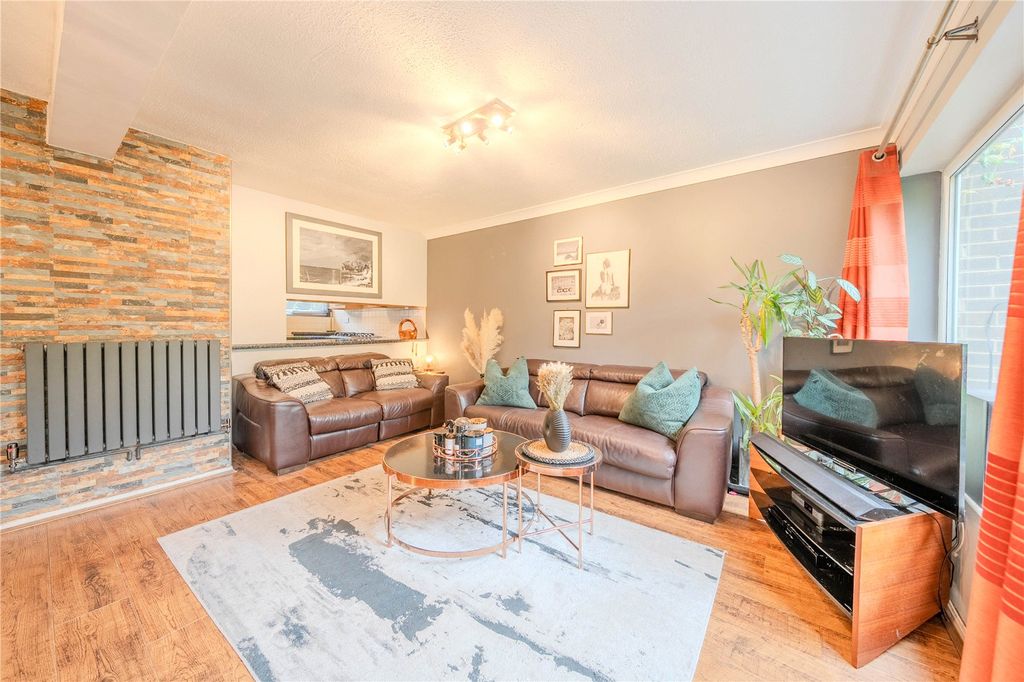 Property photo 3 of 14 Picture No. 34